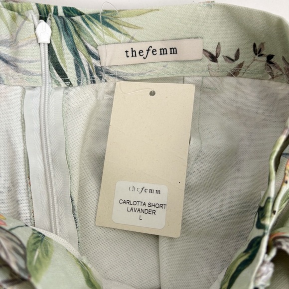 The Femm Carlotta Short in Safari Lavender Size L - Picture 9 of 12